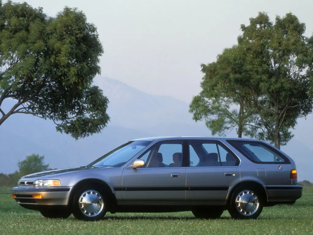 Honda Accord (CB9) 4 поколение, рестайлинг, универсал (02.1992 - 01.1994)
